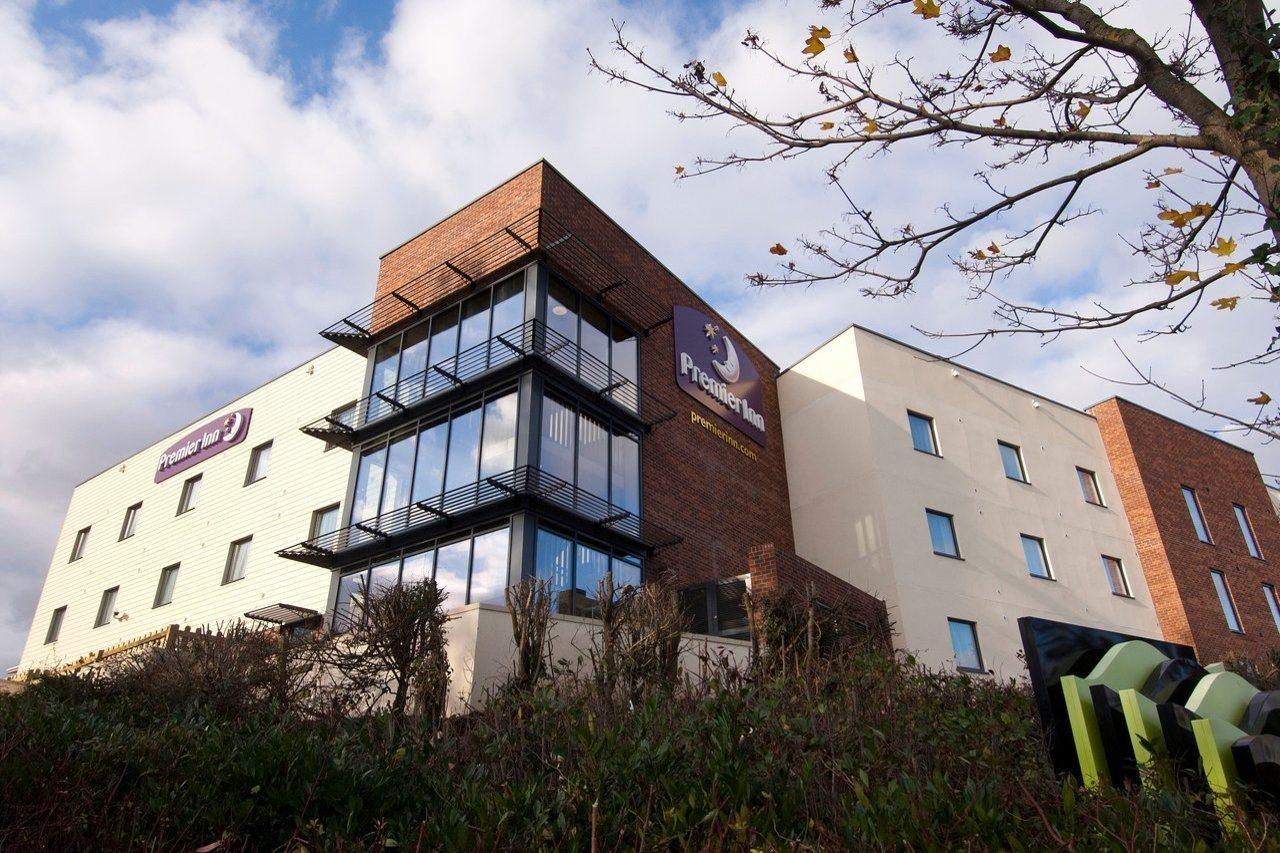 Premier Inn Exeter Bagian luar foto