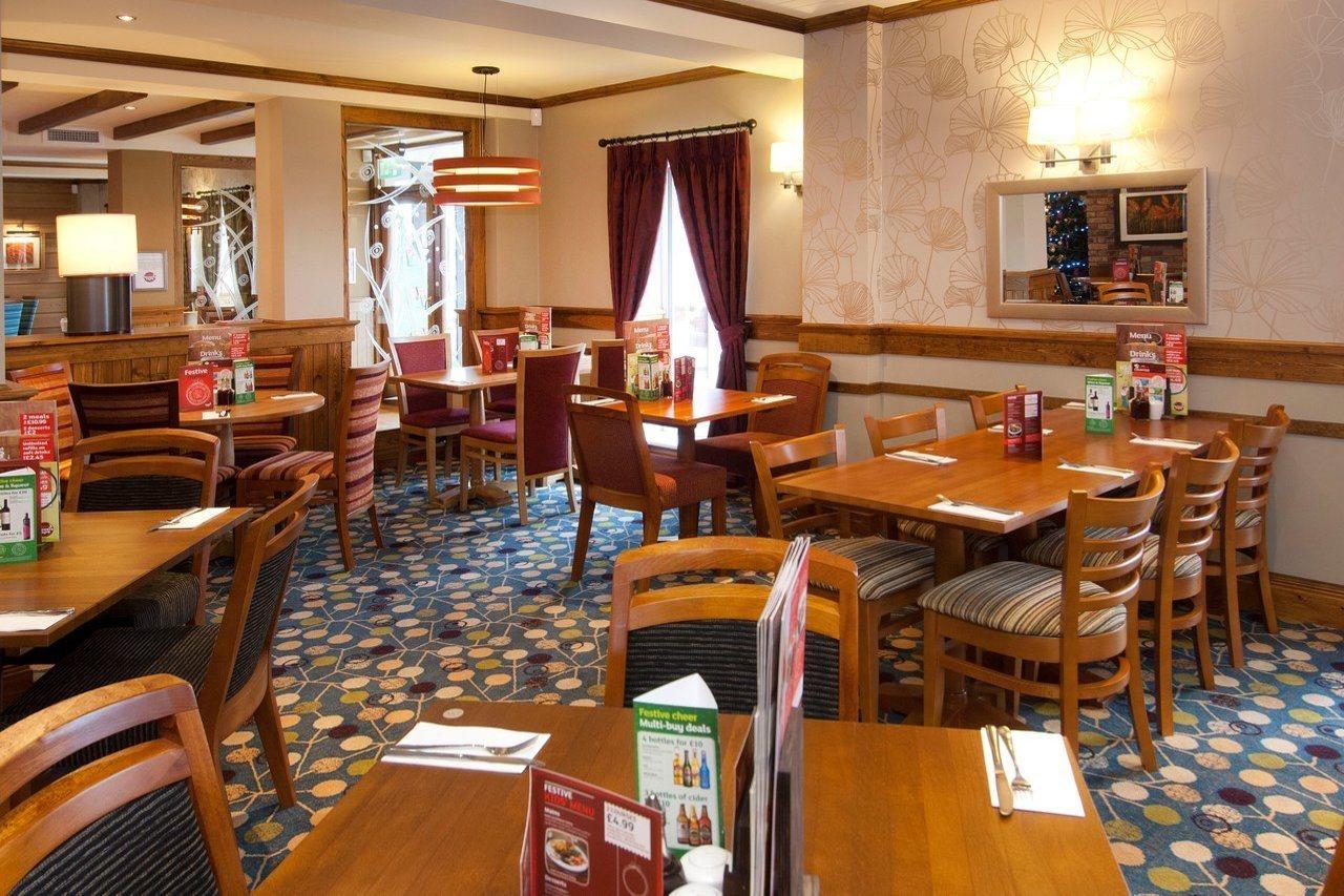 Premier Inn Exeter Bagian luar foto